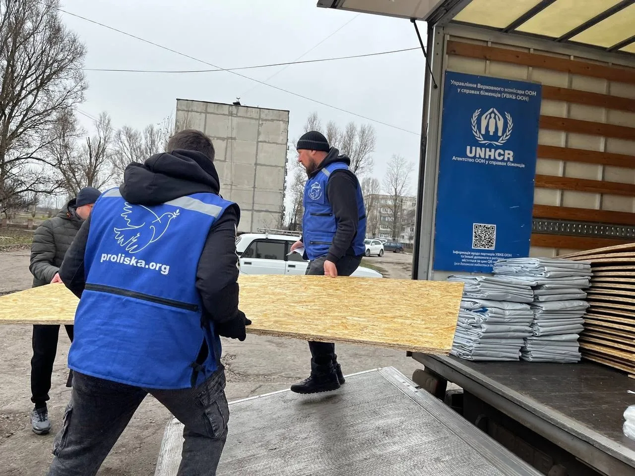 Майже 300 родин у Павлограді отримали допомогу після обстрілу 1